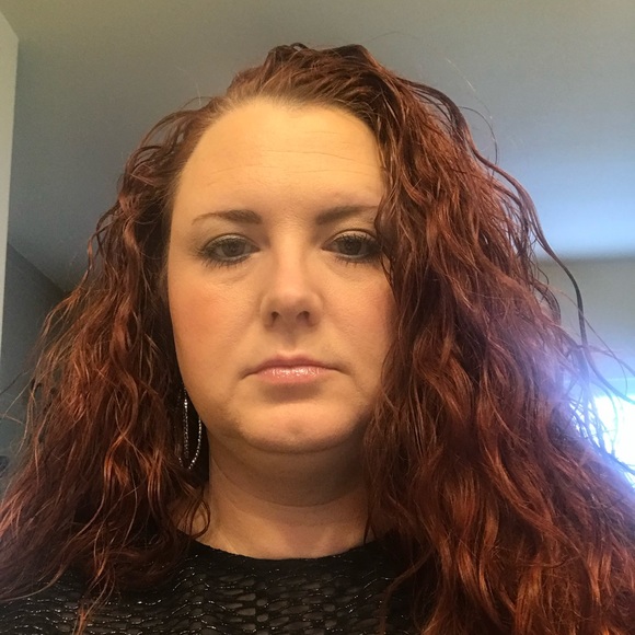 Meet your Posher, Amanda - Picture 1 of 1